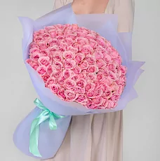 Розы нежно розовые в пленке