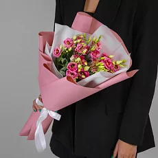 Букет с эустомами розовый