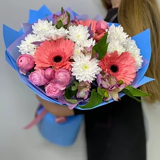 Хризантемы и герберы