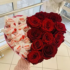 Шляпная коробка сердце с розами