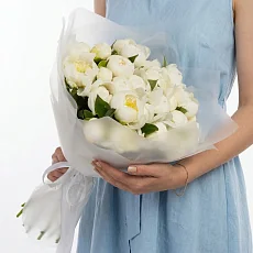 25 Светлых Пионов в упаковке