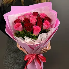 15 Роз в упаковке 