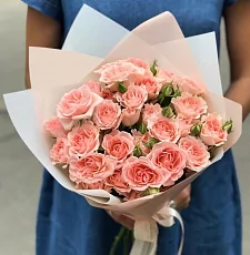 5 Коралловых Роз в упаковке