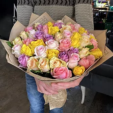 Авторский букет из роз "Первая любовь" (40 см)