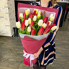 Букет 35 тюльпанов микс