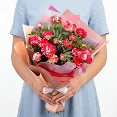 5 Кустовых роз зеленью