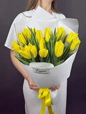 Букет 17 Желтых тюльпанов