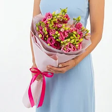 11 Розовых Эустом в упаковке