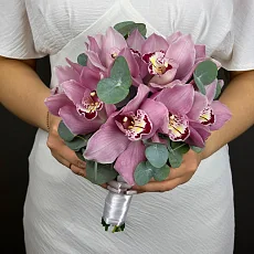 Свадебная композиция из розовых орхидей