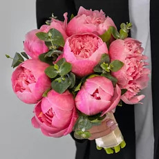 Букет невесты из 7 Розовых Пионов 