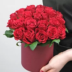 Коробочка с красными розами, 25 шт