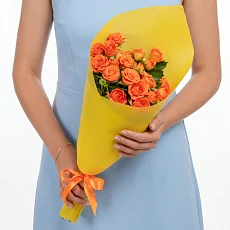 5 Оранжевых Роз в упаковке