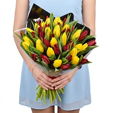 45 Желтых и Красных пионовидных Тюльпанов