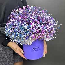 Композиция в шляпной коробке