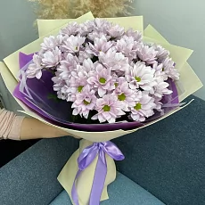 Букет розовых ромашковых хризантем