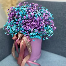 Шляпная коробка с гипсофилой