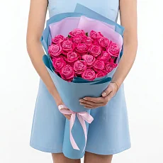 Букет из 21 Малиновой розы в упаковке