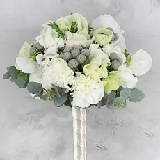 Букет невесты из анемонов и брунии 