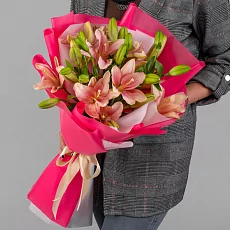 Букет 7 Ароматных Лилий 