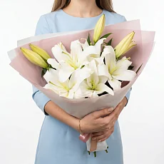 Букет из 3 белых лилий в оформление