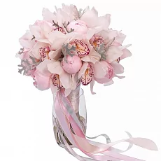 Букет с пионами и орхидеей 