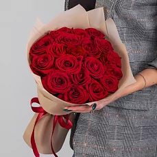 19 Бордовых Роз