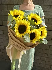 5 Подсолнухов в Упаковке Крафт