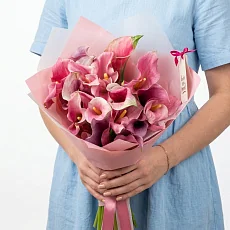 21 Розовая Калла в упаковке