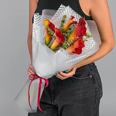 5 Оранжевых Калл в упаковке