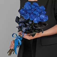 Букет живых цветов из 15 Синих Роз