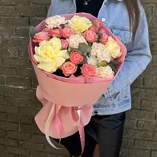Букет с розами