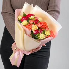 9 Кустовых Роз Микс в упаковке