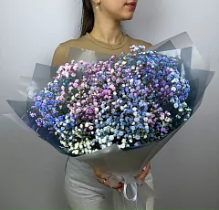 Букет из радужной гипсофилы