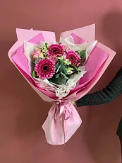 Букет из гербер и альстромерии 