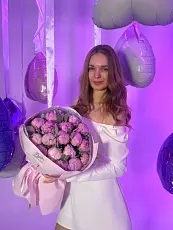 19 пионов в упаковке 