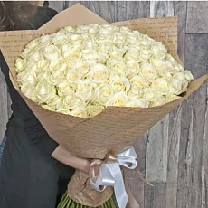 101 роза Эквадор в крафте 