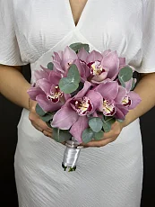 Свадебная композиция из розовых орхидей