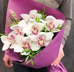 7 Белых Орхидей