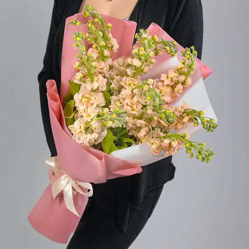 11 Кремовых Маттиол в упаковке