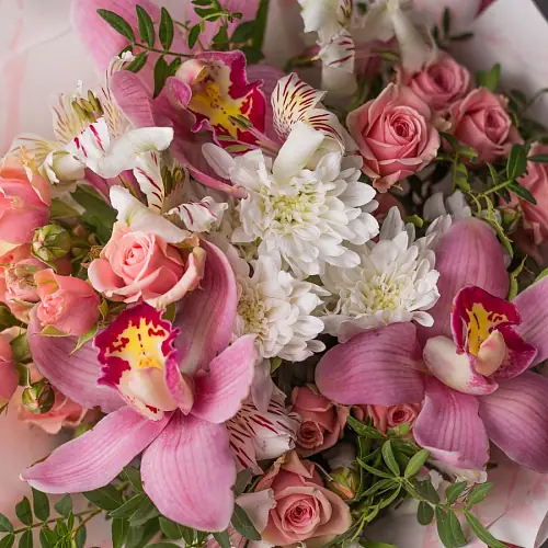 На фото №4 Букет "Облако"