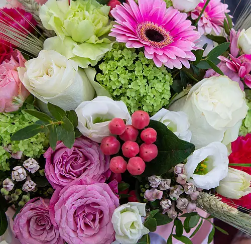 На фото №3 Шляпная коробка "Великолепная"