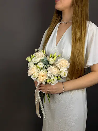 На фото №2 Композиция 035