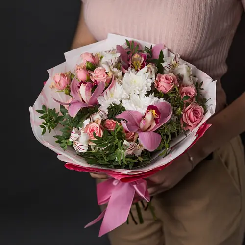 На фото №2 Букет "Облако"