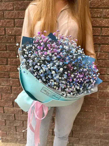 Букет живых цветов из гипсофилы