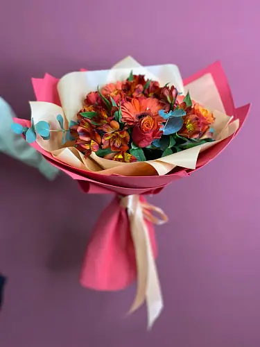 Букет из Гербер и роз