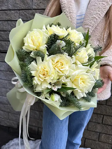 На фото №5 Букет зимняя радость