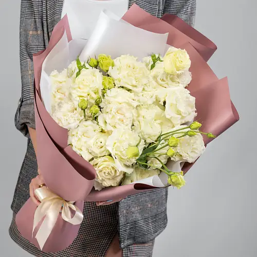 15 Белых Лизиантусов в упаковке