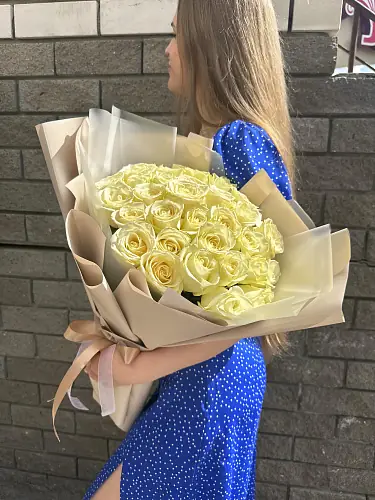 Букет из 31 Белоснежной Розы