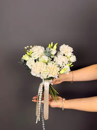 На фото №4 Композиция 035