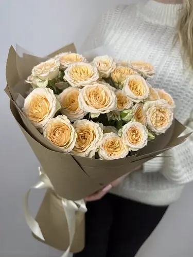 Букет из 5 Кустовых роз